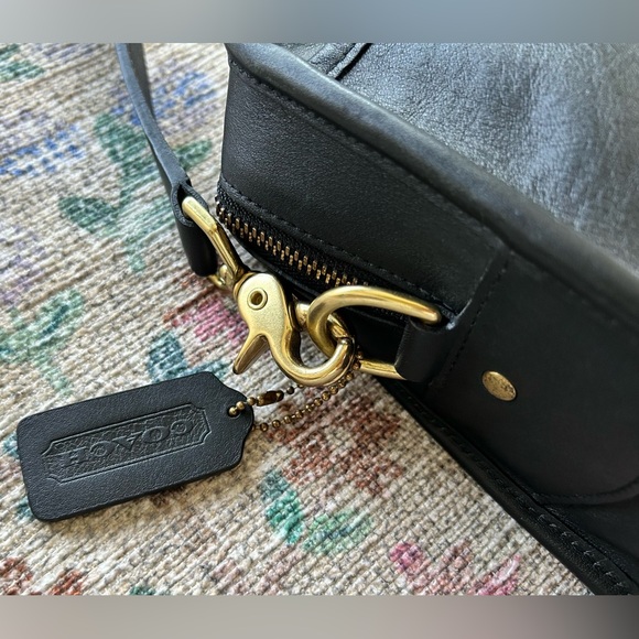Vintage Coach Briefcase Style 5296 in Black Leather - Picture 6 of 16